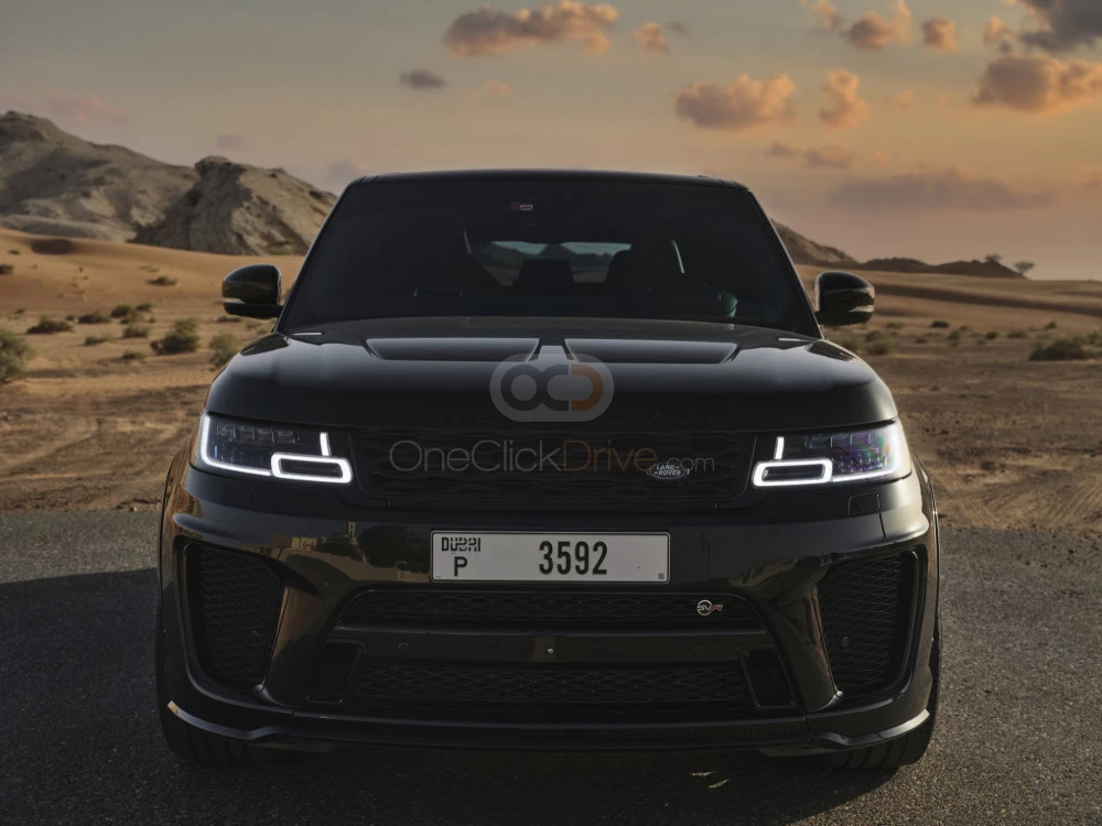 zwart Landrover Range Rover Sport SVR 2019 for rent in Abu Dhabi 5